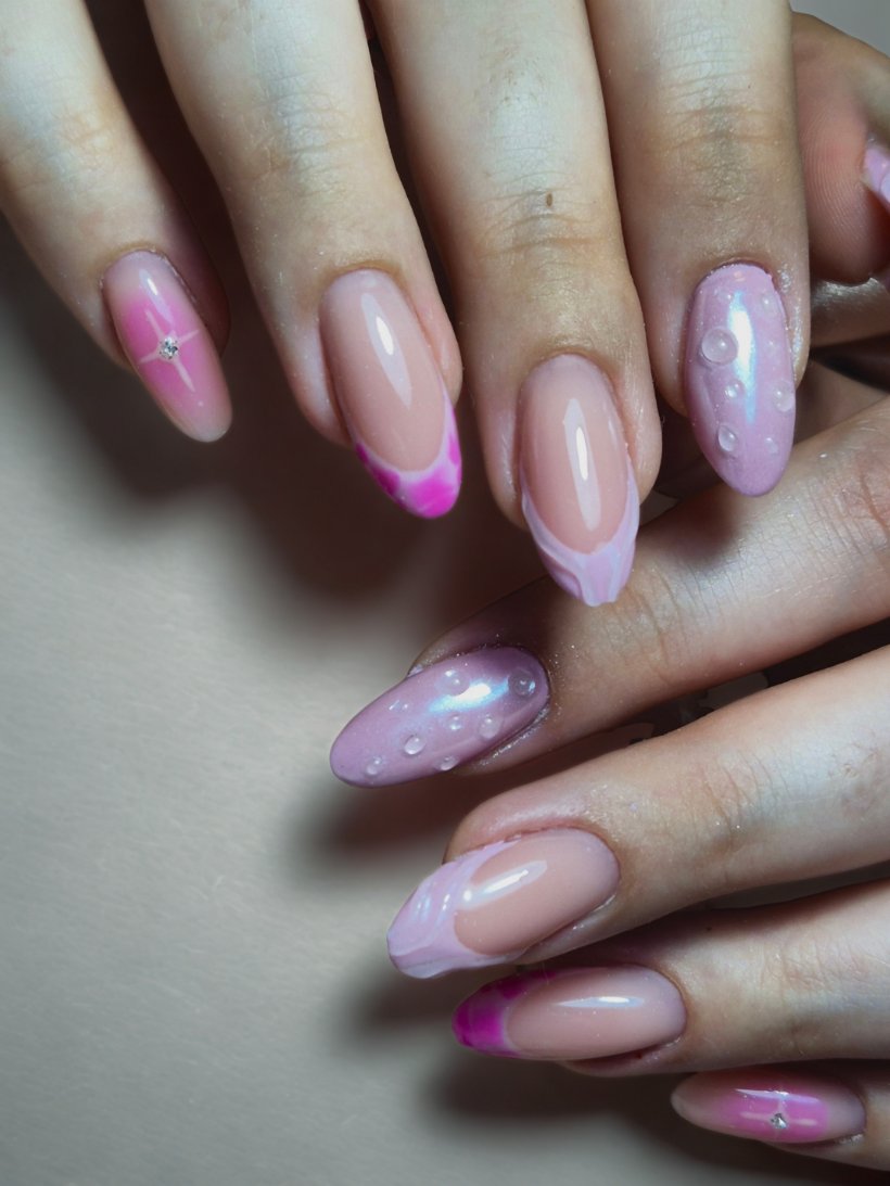 Pink Aura mit Tropfen
